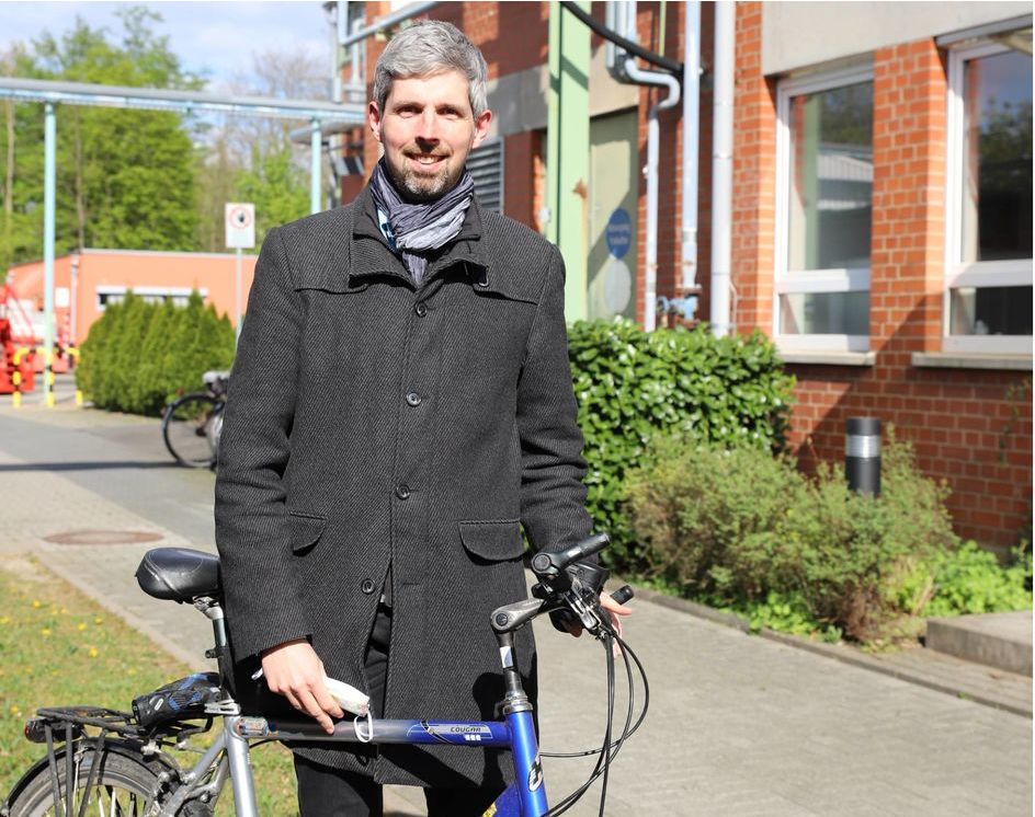 Daniel Neß unterstützt „Menschen in Hanau“. Foto: Evonik